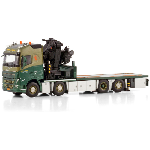 Albert van de Scheur BV; VOLVO FH5 GLOBETROTTER 8X2 TAG AXLE RIGED FLATBED TRUCK 8X2 TAG AXLE WITH FASSI 1300 + JIB