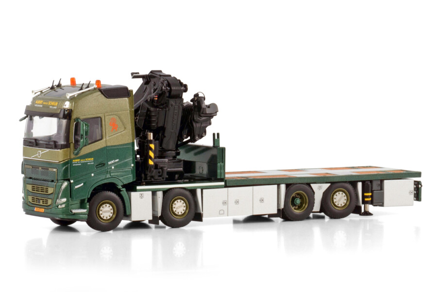 Albert van de Scheur BV; VOLVO FH5 GLOBETROTTER 8X2 TAG AXLE RIGED FLATBED TRUCK 8X2 TAG AXLE WITH FASSI 1300 + JIB