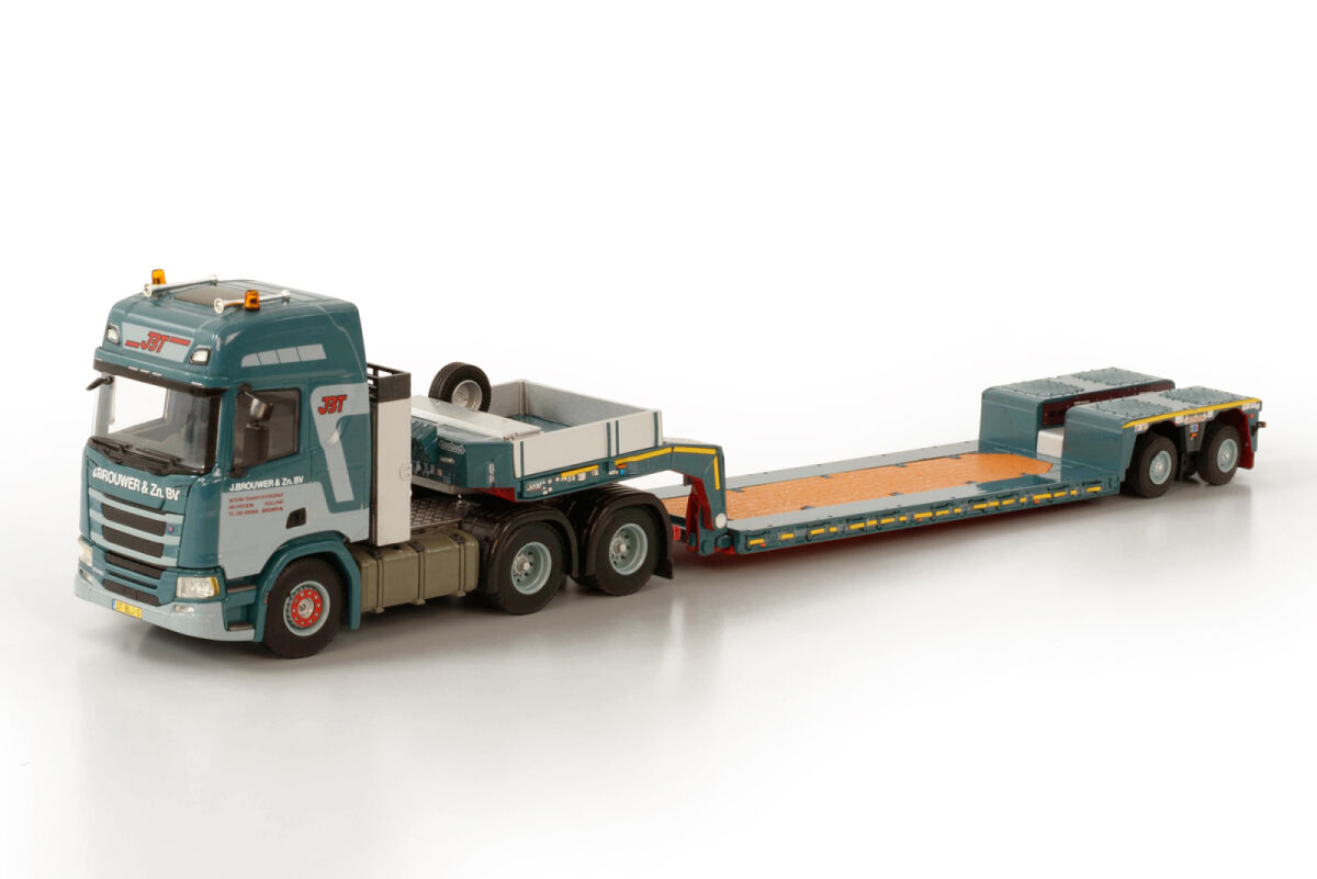 J. Brouwer en Zn; SCANIA R HIGHLINE I CR20H 6X4 LOW LOADER EURO - 2 AXLE