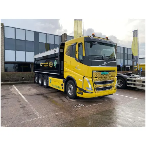 Millenaar en van Schaik Transport; VOLVO FH5 SLEEPER CAB ELECTRIC 8X4 TIPPER TRUCK