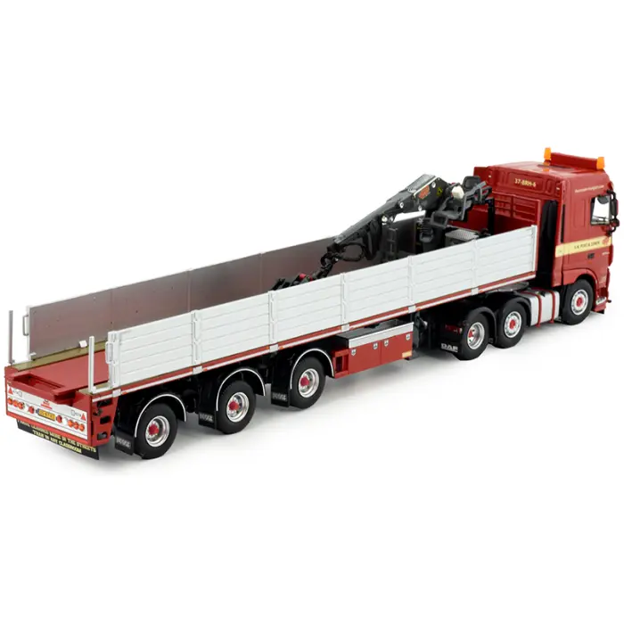 DAF XF Space Cab 6x2 van H.N. Post & Zonen met stenentrailer