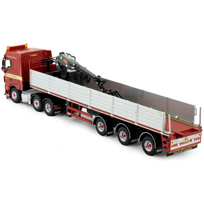DAF XF Space Cab 6x2 van H.N. Post & Zonen met stenentrailer