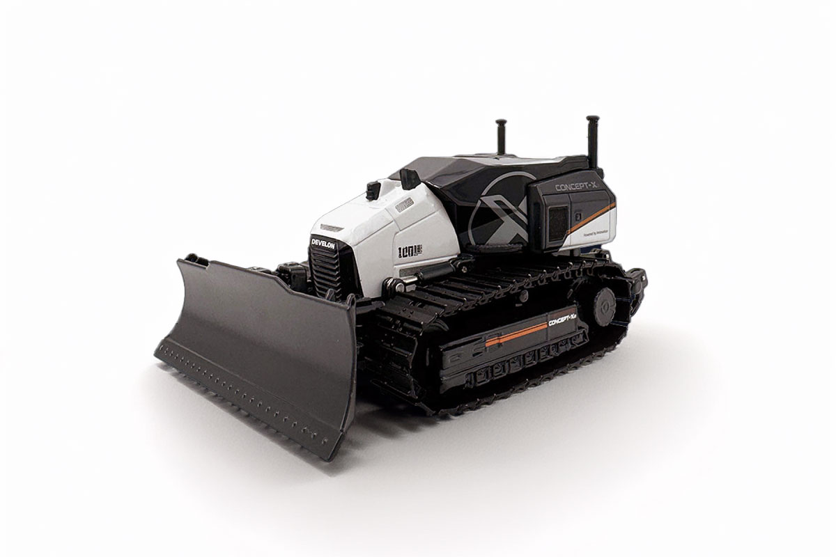 Develon Concept-X2 Dozer