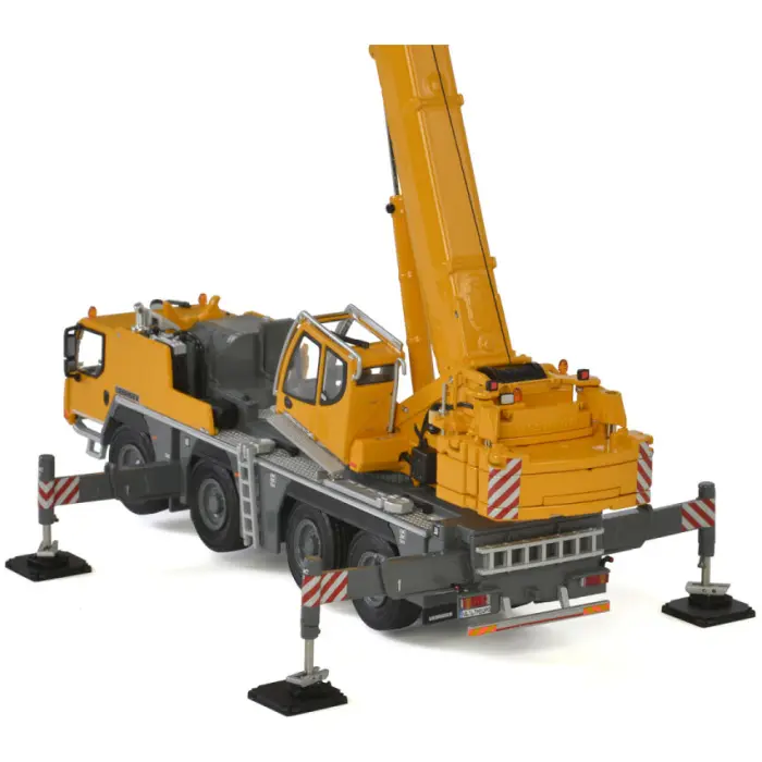 Premium Line; LIEBHERR LTM 1090-4.2
