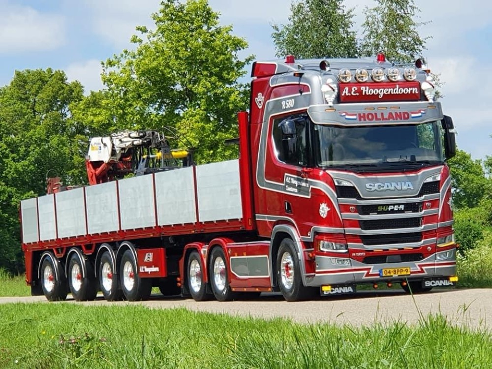 A.E. Hoogendoorn Scania Brick trailer (650)