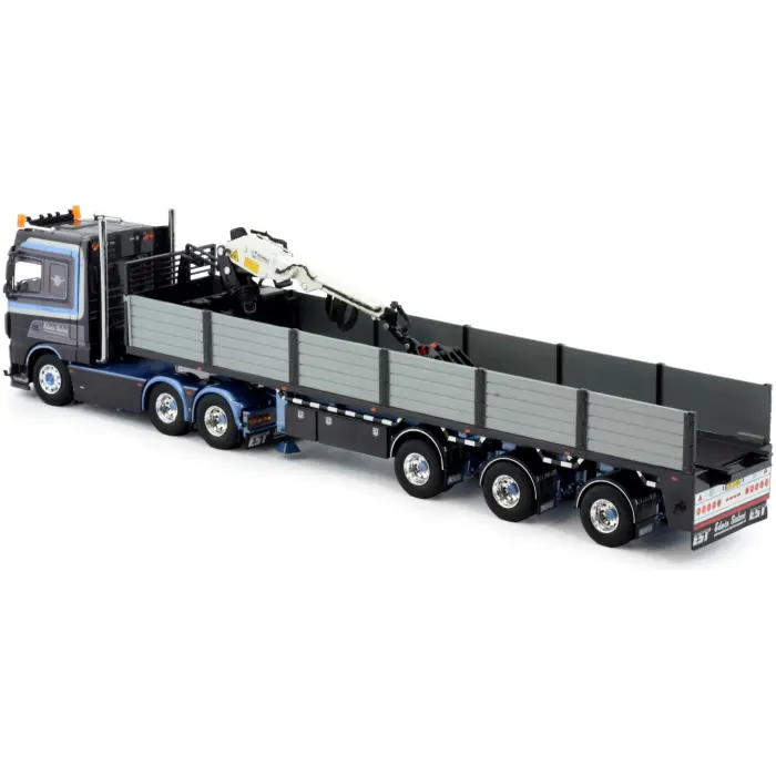 Edwin Salari's DAF XF Euro 6 Space Cab 6x2 sleepas met 3-assige stenenoplegger
