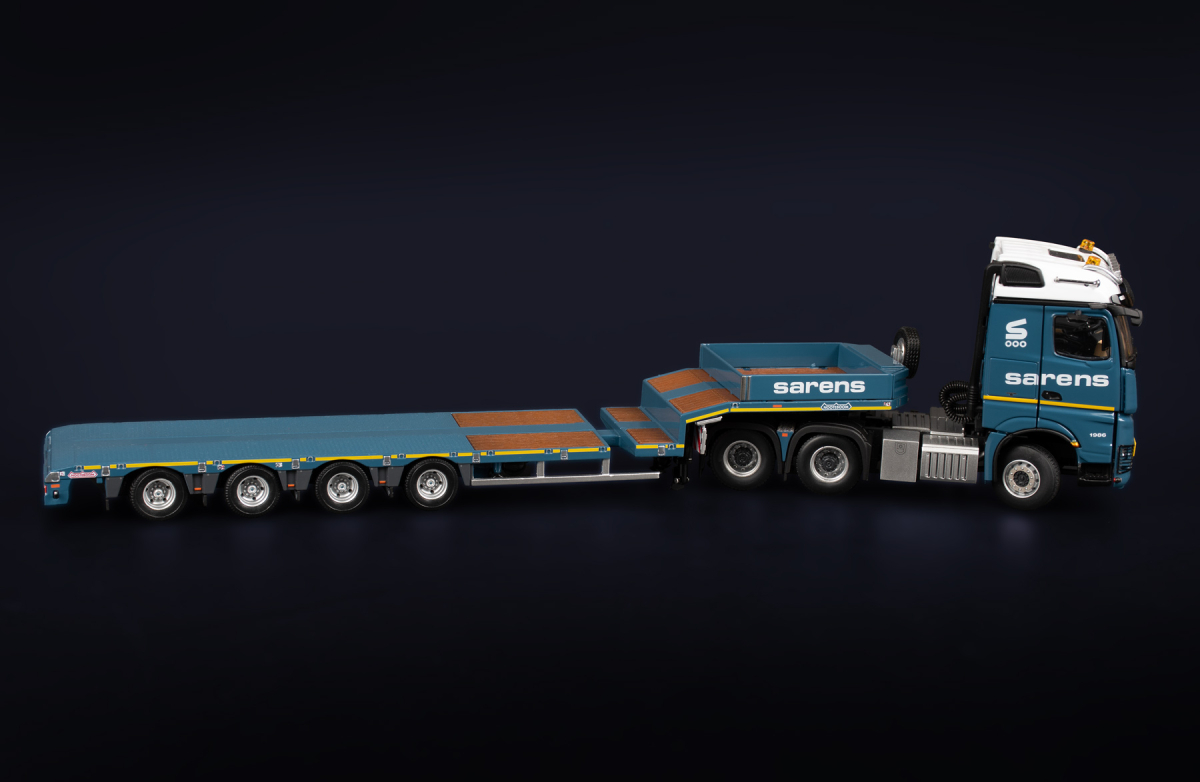 Sarens; Mercedes-Benz Arocs StreamSpace 6x4 met Nooteboom MCOS 4-assige semidieplader